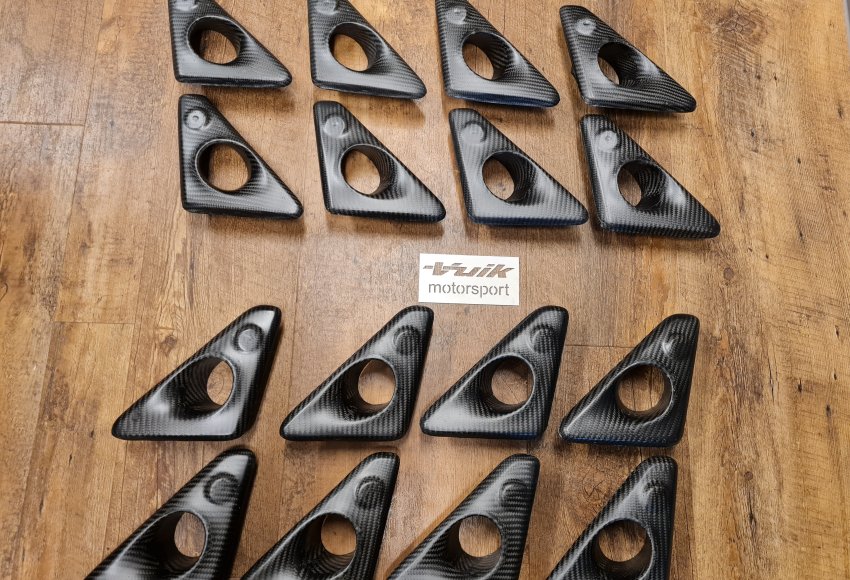 EVO 2 DTM Spiegelhalter links und rechts