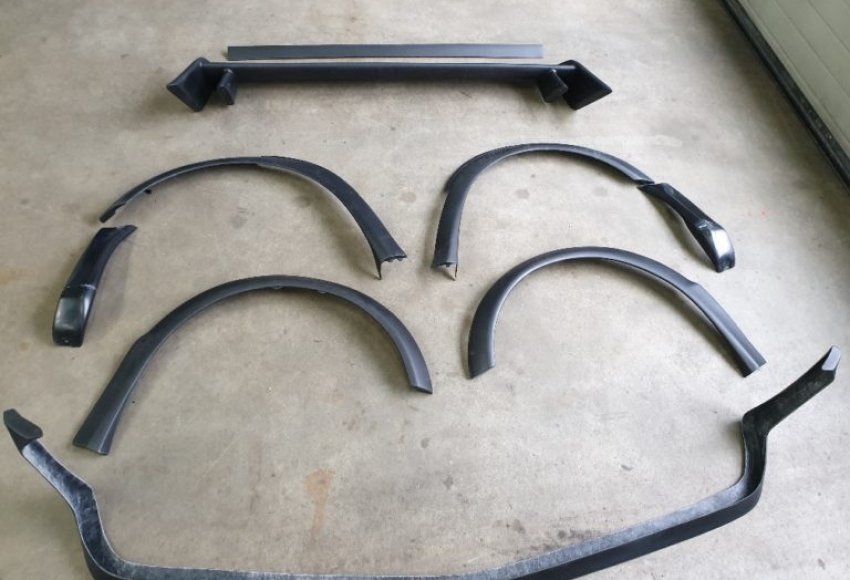 Komplettes EVO 1 Bodykit