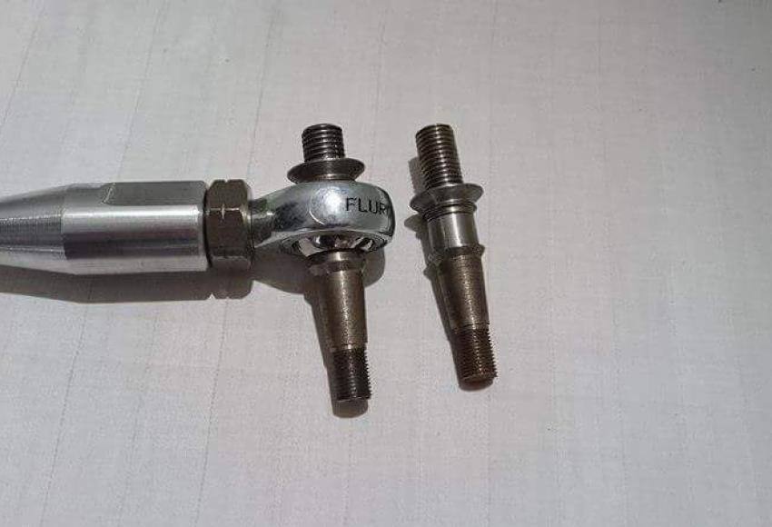 Aluminium-Hinterachse mit hochwertigen Querlenkern